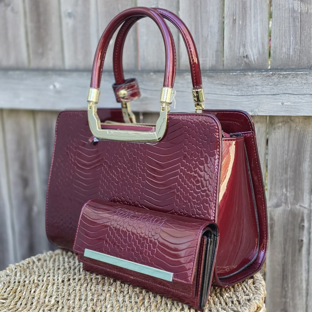 The Danbury Mint Ruby Red Leather Croc Pattern Handbag And Wallet Burgundy